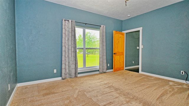 209 E Meadows Street, St Jo, TX 76265