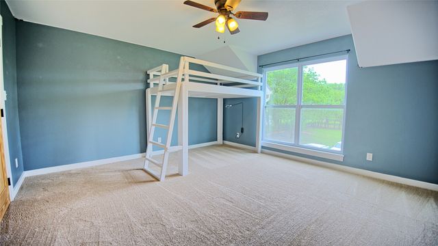 209 E Meadows Street, St Jo, TX 76265