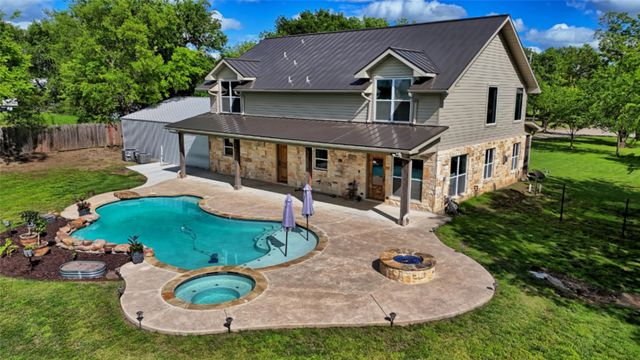 209 E Meadows Street, St Jo, TX 76265