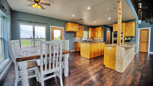 209 E Meadows Street, St Jo, TX 76265