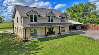 209 E Meadows Street, St Jo, TX 76265