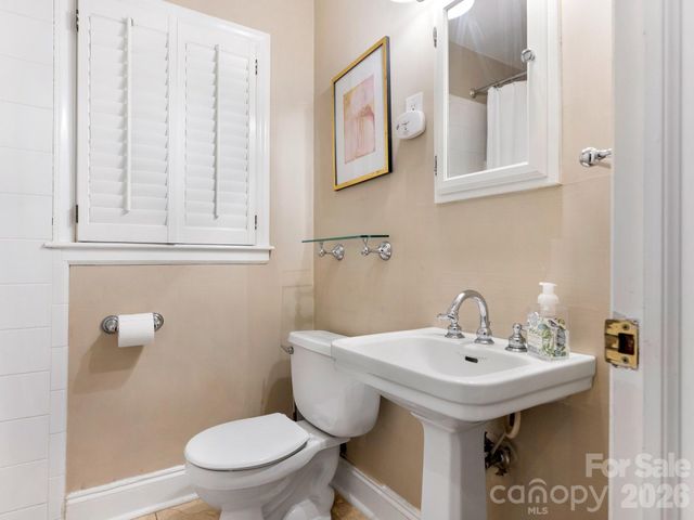 4212 Melchor Avenue, Charlotte, NC 28211