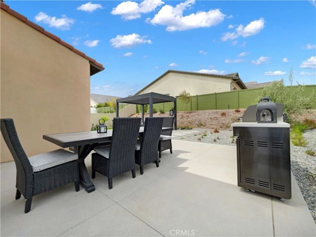 17136 Kent Street, Hesperia, CA 92345