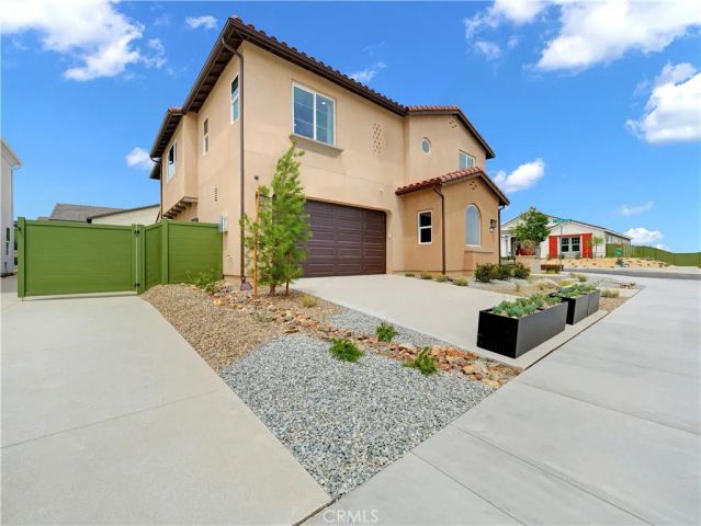 17136 Kent Street, Hesperia, CA 92345