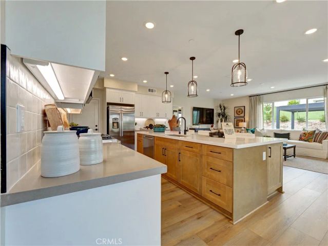 17136 Kent Street, Hesperia, CA 92345