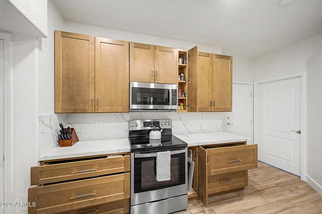 1747 E NORTHERN Avenue 182, Phoenix, AZ 85020