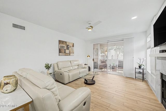 1747 E NORTHERN Avenue 182, Phoenix, AZ 85020
