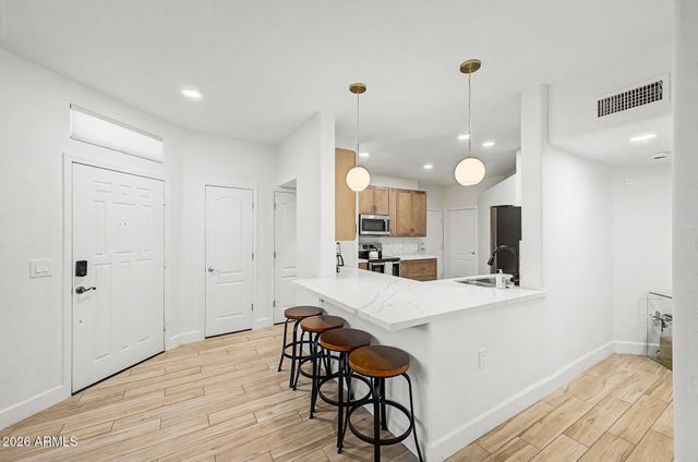 1747 E NORTHERN Avenue 182, Phoenix, AZ 85020