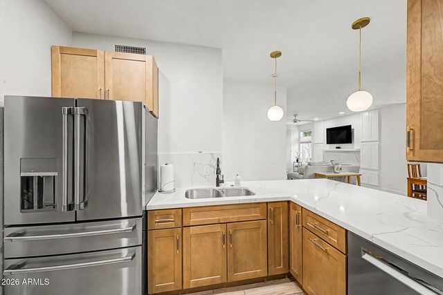 1747 E NORTHERN Avenue 182, Phoenix, AZ 85020