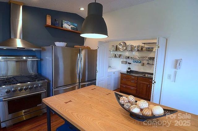 617 Norton Fork Road, Hot Springs, NC 28743