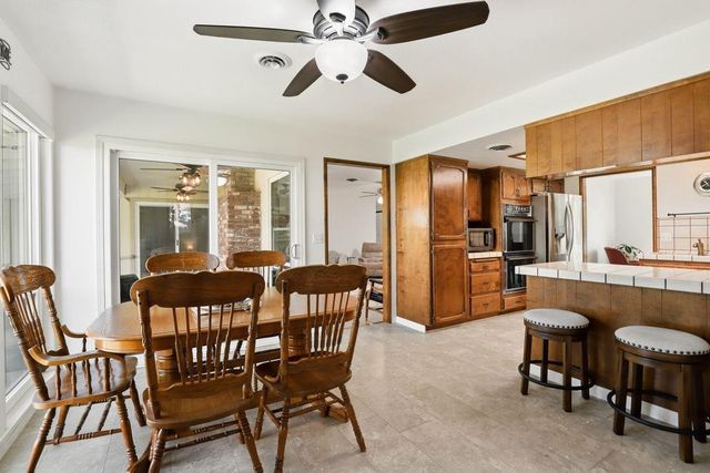 1660 Stabler Ln, Yuba City, CA 95993