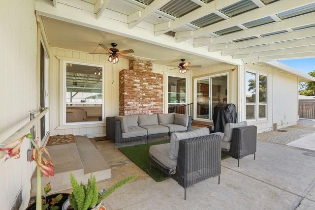 1660 Stabler Ln, Yuba City, CA 95993