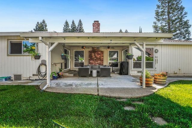 1660 Stabler Ln, Yuba City, CA 95993