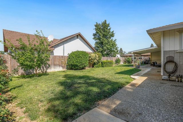 1660 Stabler Ln, Yuba City, CA 95993