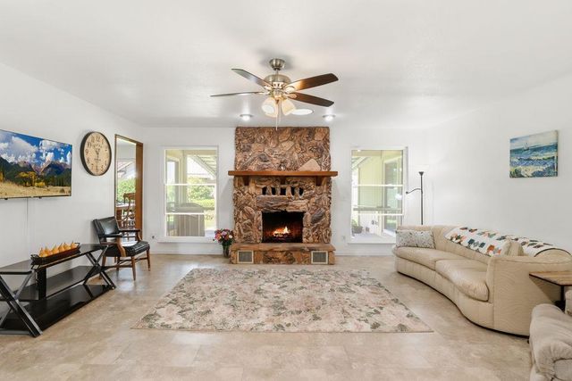 1660 Stabler Ln, Yuba City, CA 95993