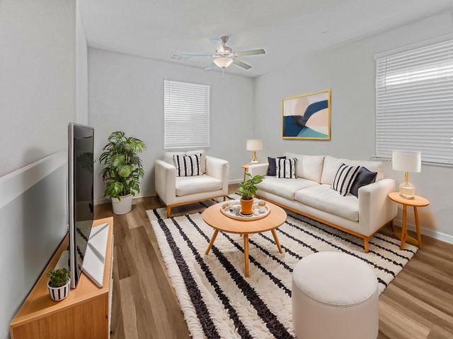 4074 Southampton St, West Sacramento, CA 95691