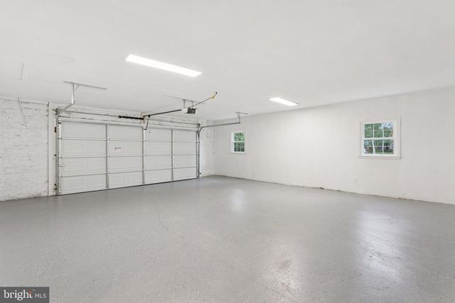 2308 CREEK DR, Alexandria, VA 22308