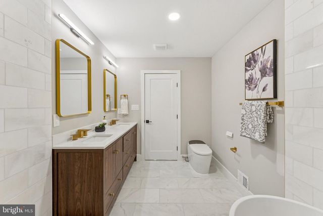 2308 CREEK DR, Alexandria, VA 22308