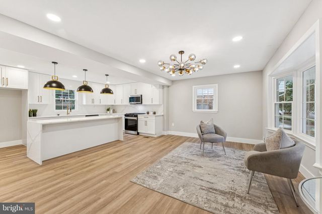 2308 CREEK DR, Alexandria, VA 22308