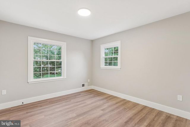 2308 CREEK DR, Alexandria, VA 22308