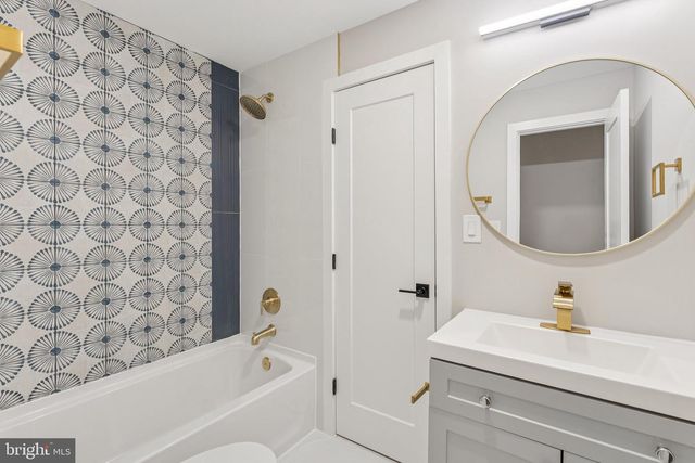 2308 CREEK DR, Alexandria, VA 22308