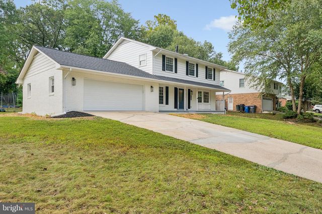 2308 CREEK DR, Alexandria, VA 22308