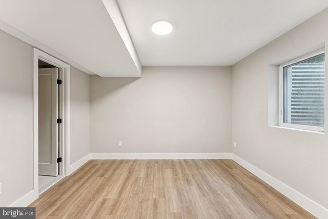 2308 CREEK DR, Alexandria, VA 22308