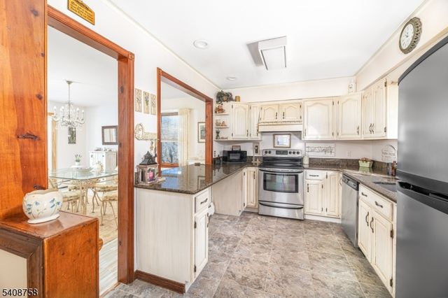 18 Sagamore Trl, Sparta Twp., NJ 07871