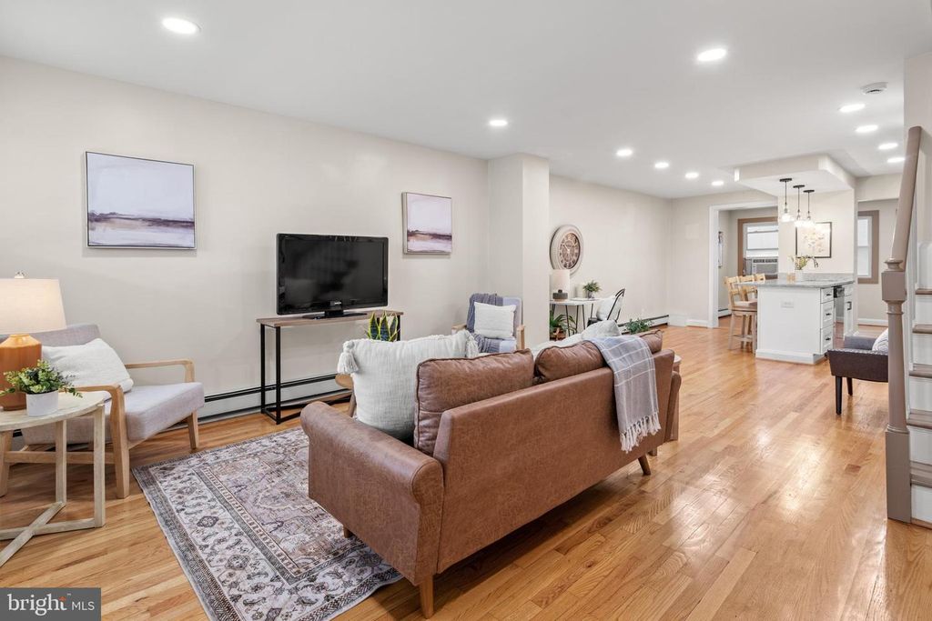 1148 ELM, Halethorpe, MD 21227