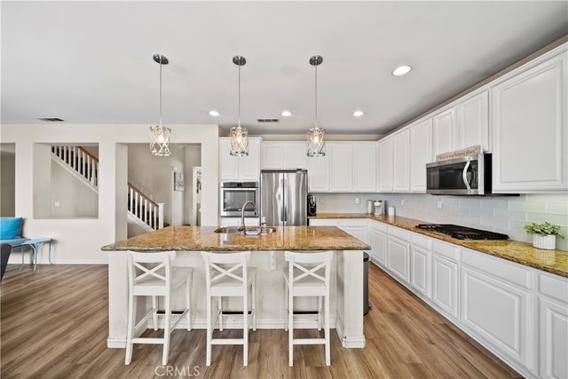 13413 Pelican Peak Court, Eastvale, CA 92880