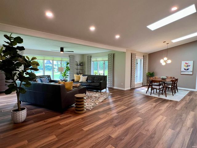 54530 Saddlebrook Crossing, Elkhart, IN 46514