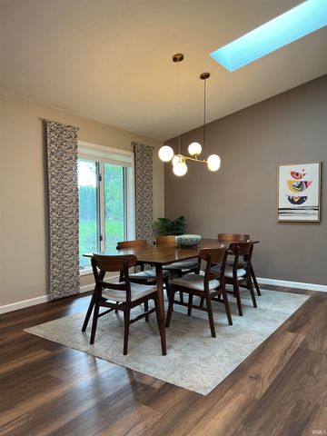 54530 Saddlebrook Crossing, Elkhart, IN 46514
