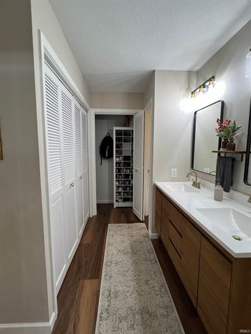 54530 Saddlebrook Crossing, Elkhart, IN 46514