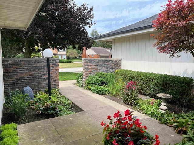 54530 Saddlebrook Crossing, Elkhart, IN 46514