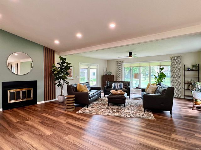 54530 Saddlebrook Crossing, Elkhart, IN 46514