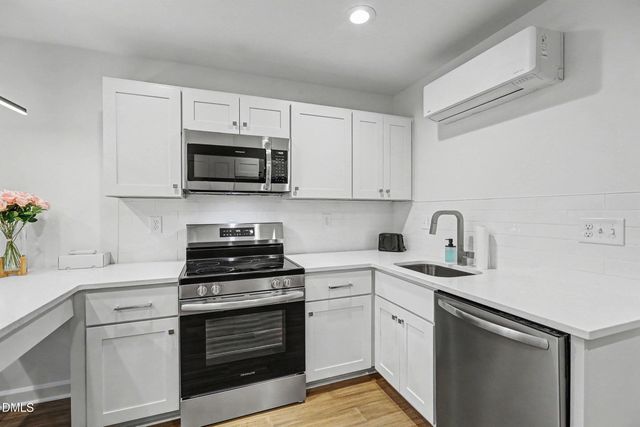 1309 Hudson Avenue A16, Durham, NC 27705