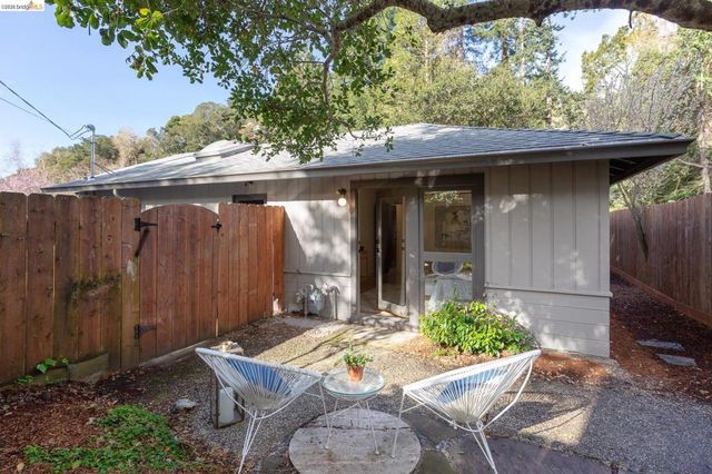 5914 5914 Thornhill Drive, Oakland, CA 94611