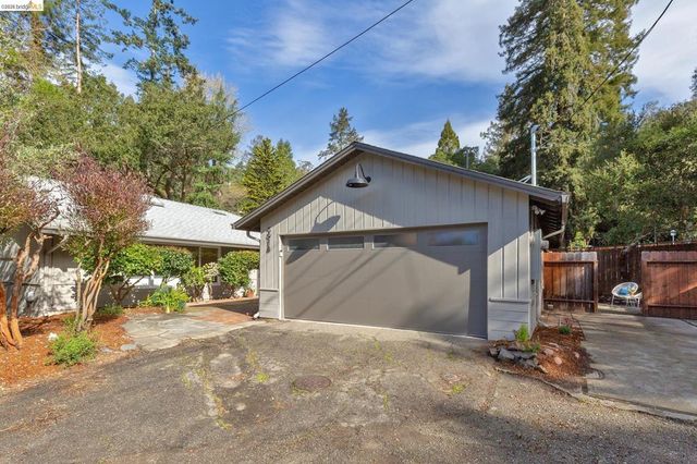 5914 5914 Thornhill Drive, Oakland, CA 94611