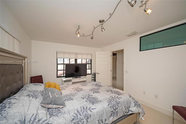 9318 NW 50th Doral Cir 00, Doral, FL 33178