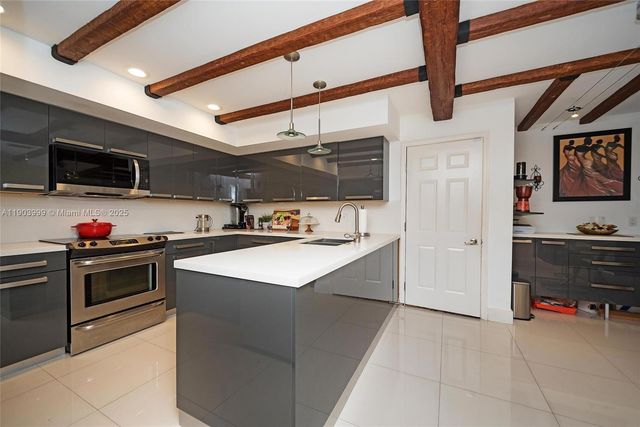 9318 NW 50th Doral Cir 00, Doral, FL 33178