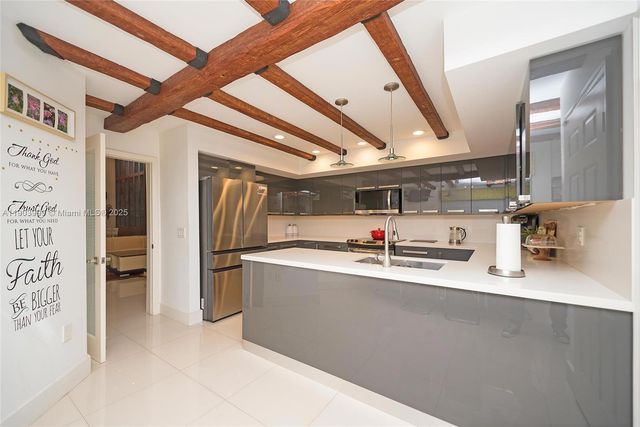 9318 NW 50th Doral Cir 00, Doral, FL 33178