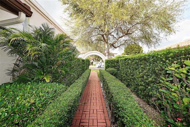 9318 NW 50th Doral Cir 00, Doral, FL 33178