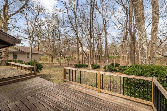 956 55th Street, West Des Moines, IA 50266