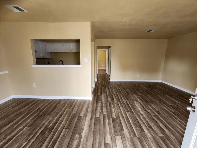 4311 Yellowstone Boulevard 4, Houston, TX 77021