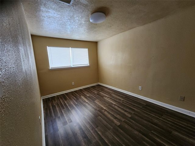 4311 Yellowstone Boulevard 4, Houston, TX 77021
