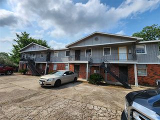 4311 Yellowstone Boulevard 4, Houston, TX 77021