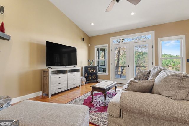 172 Star Mountain Drive, Clayton, GA 30525