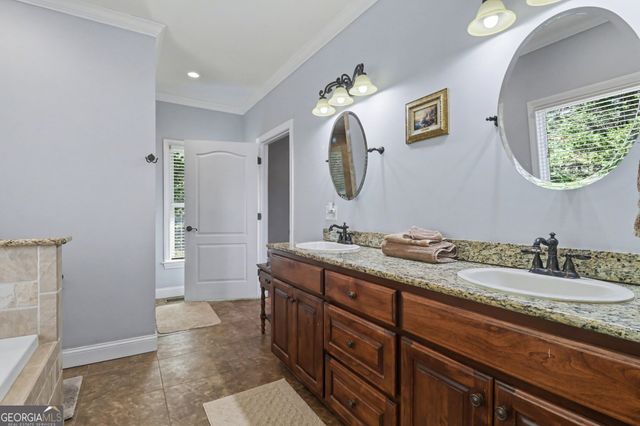 172 Star Mountain Drive, Clayton, GA 30525