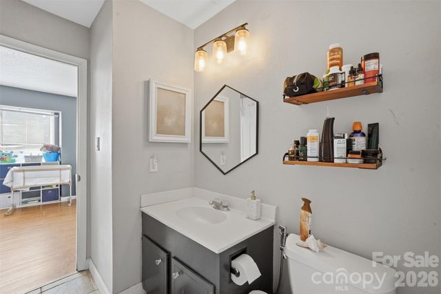 8338 Cricket Lake Drive, Charlotte, NC 28277