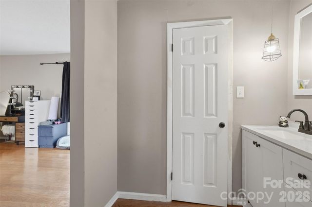 8338 Cricket Lake Drive, Charlotte, NC 28277